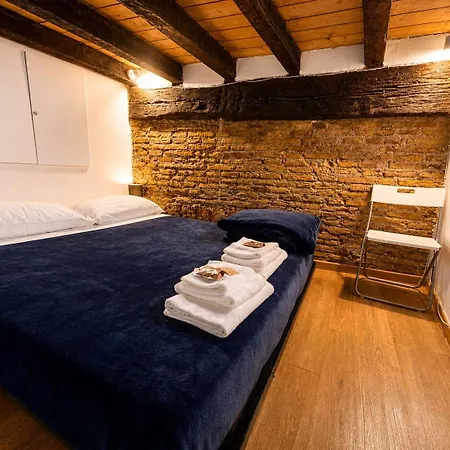 Campo De Fiori Loft Apartment