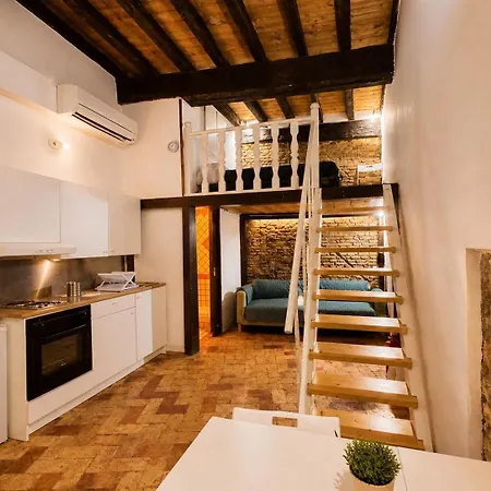 Campo De Fiori Loft Apartment